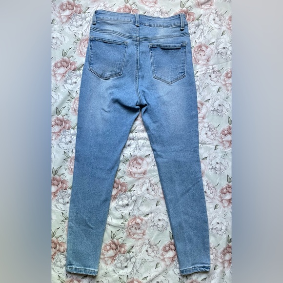 Light washed jeans blue savy size 7 Ripped skinny jeans - Picture 9 of 12